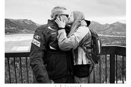 Prpopsal20 Couple engaged at Rocky mountain national park proposal