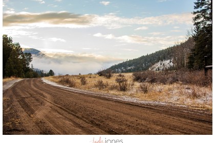 2015-03-24_0011 Sunrise on a dirt road with fog in South Fork, Colorado