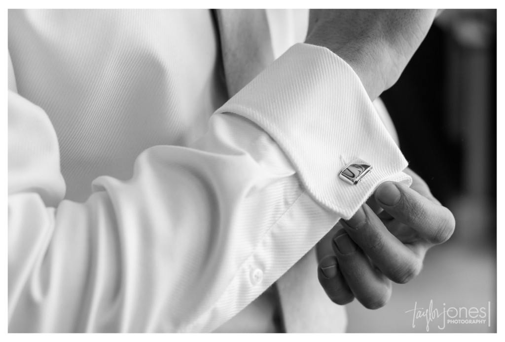 Black and white cuff links