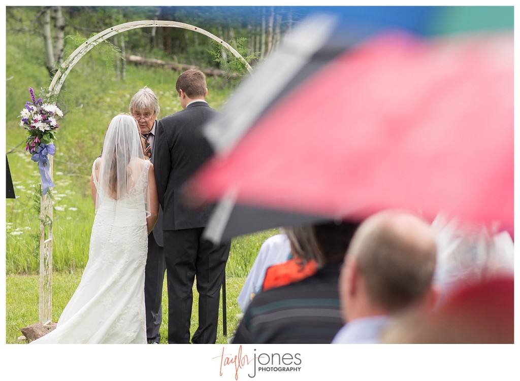 Rainy mountain wedding ceremony