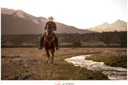 BuenaVistaColoradoSeniorPortraits12 Senior portrait photographer in Buena Vista Colorado