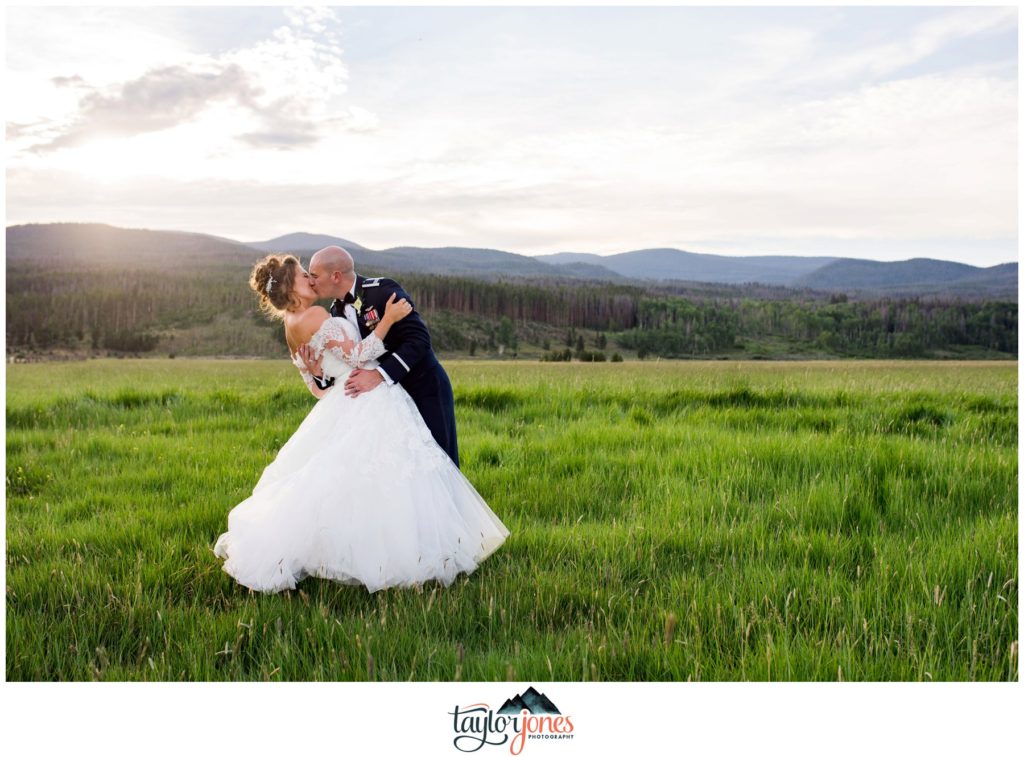 Winding River Ranch Wedding of Mike and Melissa wedding bride and groom couple portraits