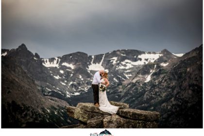 RockyMountainNationalParkElopement39 Rocky Mountain National Park Elopement bride and groom on Trail Ridge Road