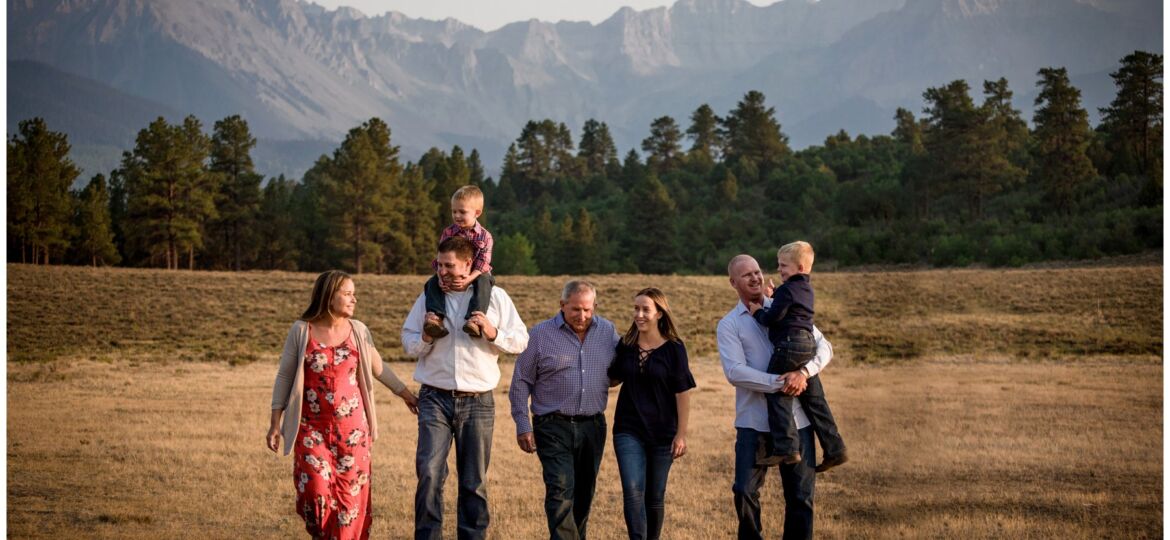 Ouray Colorado Family Photographer at Top of the Pines